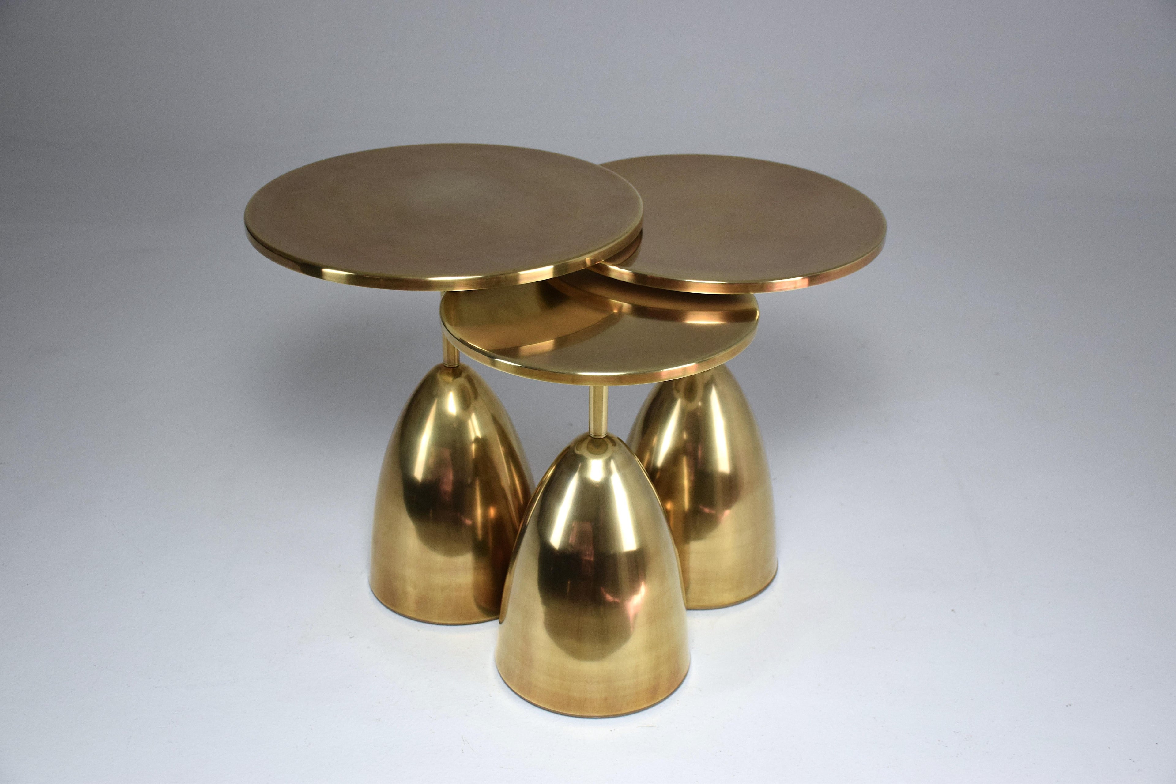 https://a.1stdibscdn.com/pair-of-contemporary-handcrafted-brass-side-tables-flow-collection-for-sale-picture-18/f_26823/f_95039111551711813425/DSC_0023_master.JPG
