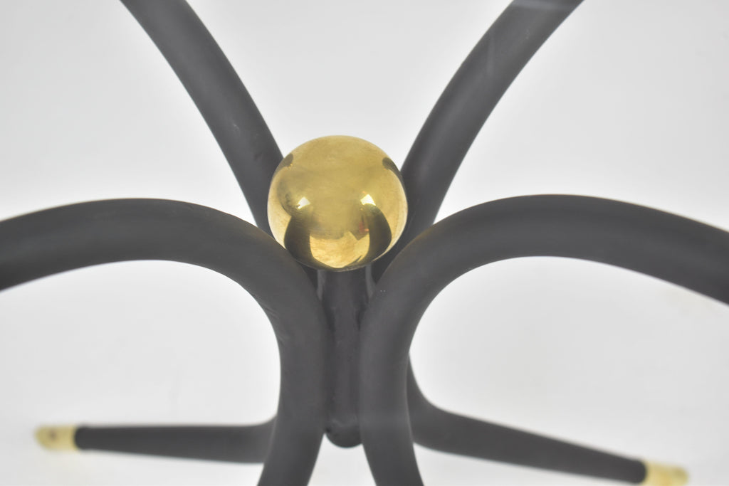 https://a.1stdibscdn.com/arte-handcrafted-sculptural-iron-and-brass-table-with-round-glass-top-for-sale-picture-5/f_26823/f_455888021750778849105/DSC_0024_master.jpg