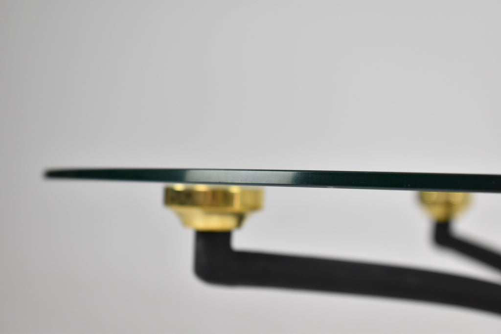 https://a.1stdibscdn.com/arte-handcrafted-sculptural-iron-and-brass-table-with-round-glass-top-for-sale-picture-4/f_26823/f_455888021750778849437/DSC_0034_master.jpg