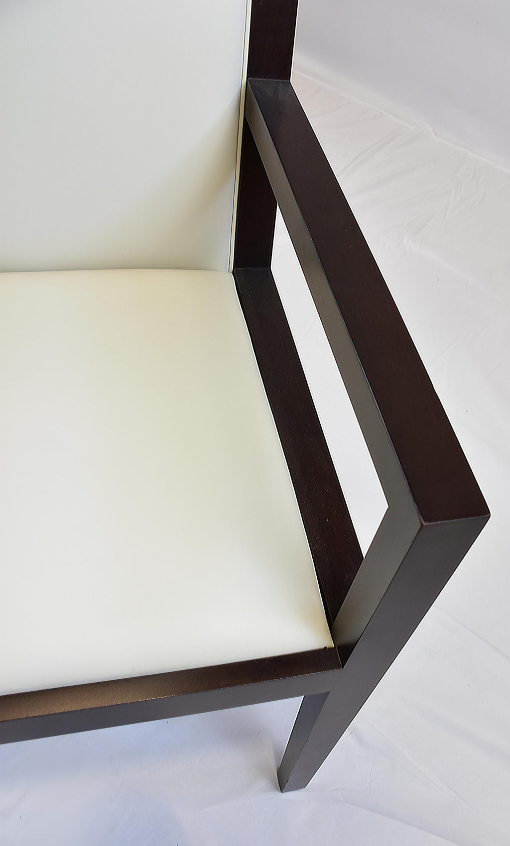 https://a.1stdibscdn.com/le-jeunes-upholstery-slj1-dining-arm-chair-showroom-model-for-sale-picture-10/f_19743/f_384669521708727655952/DSC_0078_master.JPG