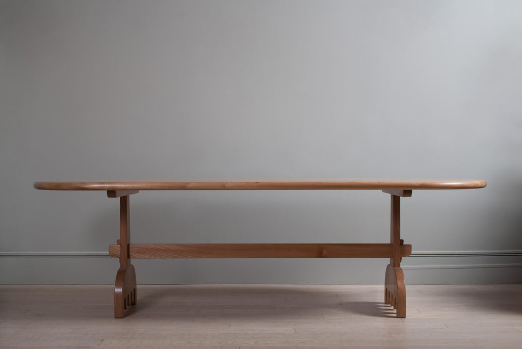 https://a.1stdibscdn.com/large-elm-dining-table-for-sale-picture-3/f_12322/f_421505721730646287221/DSC_0097lanscape_master.jpg