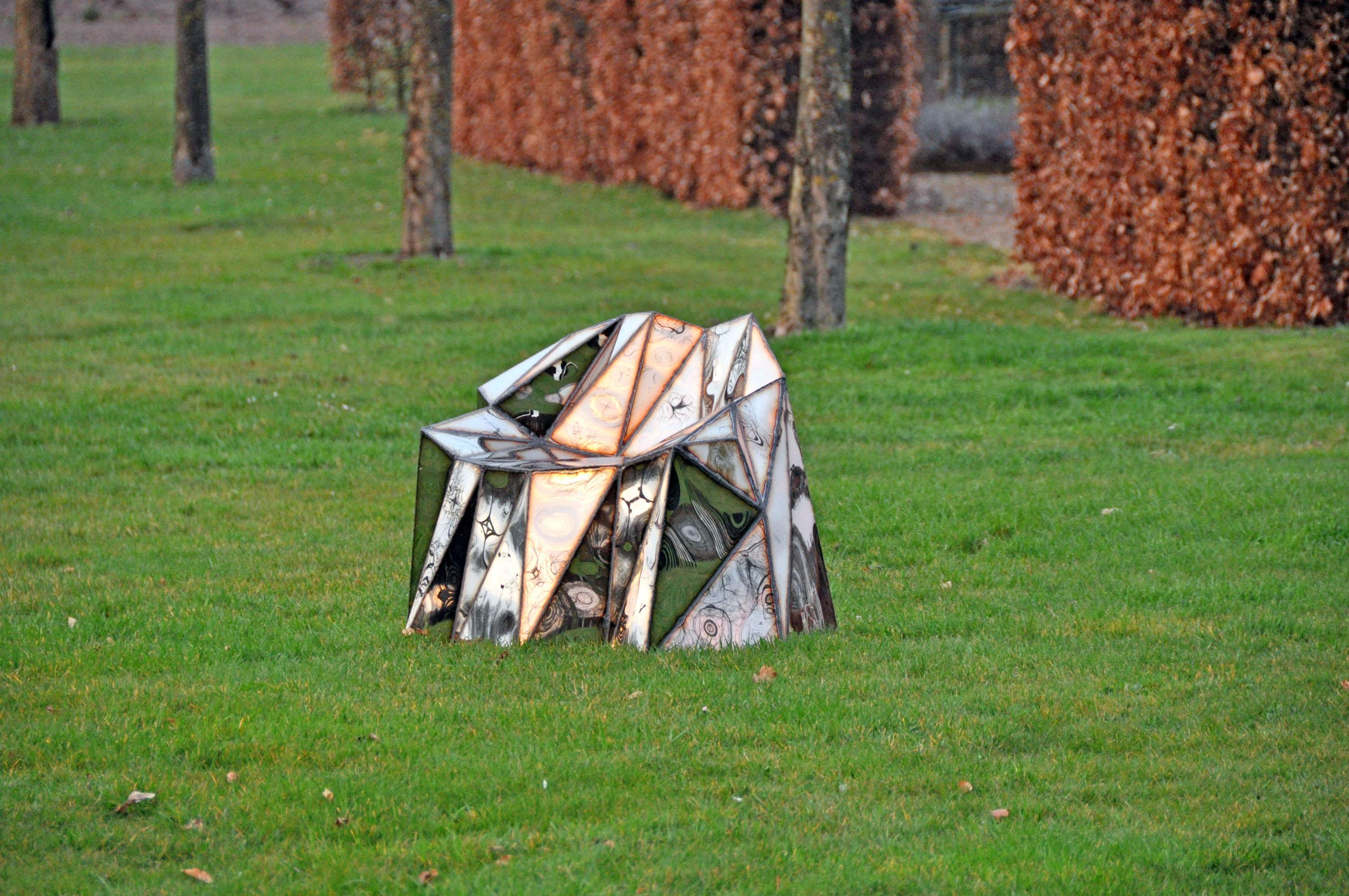 https://a.1stdibscdn.com/glenda-chair-in-welded-mirror-polish-stainless-steel-by-julian-mayor-for-sale-picture-12/f_12192/f_459033621752682466972/DSC_0103_edit_master.jpg