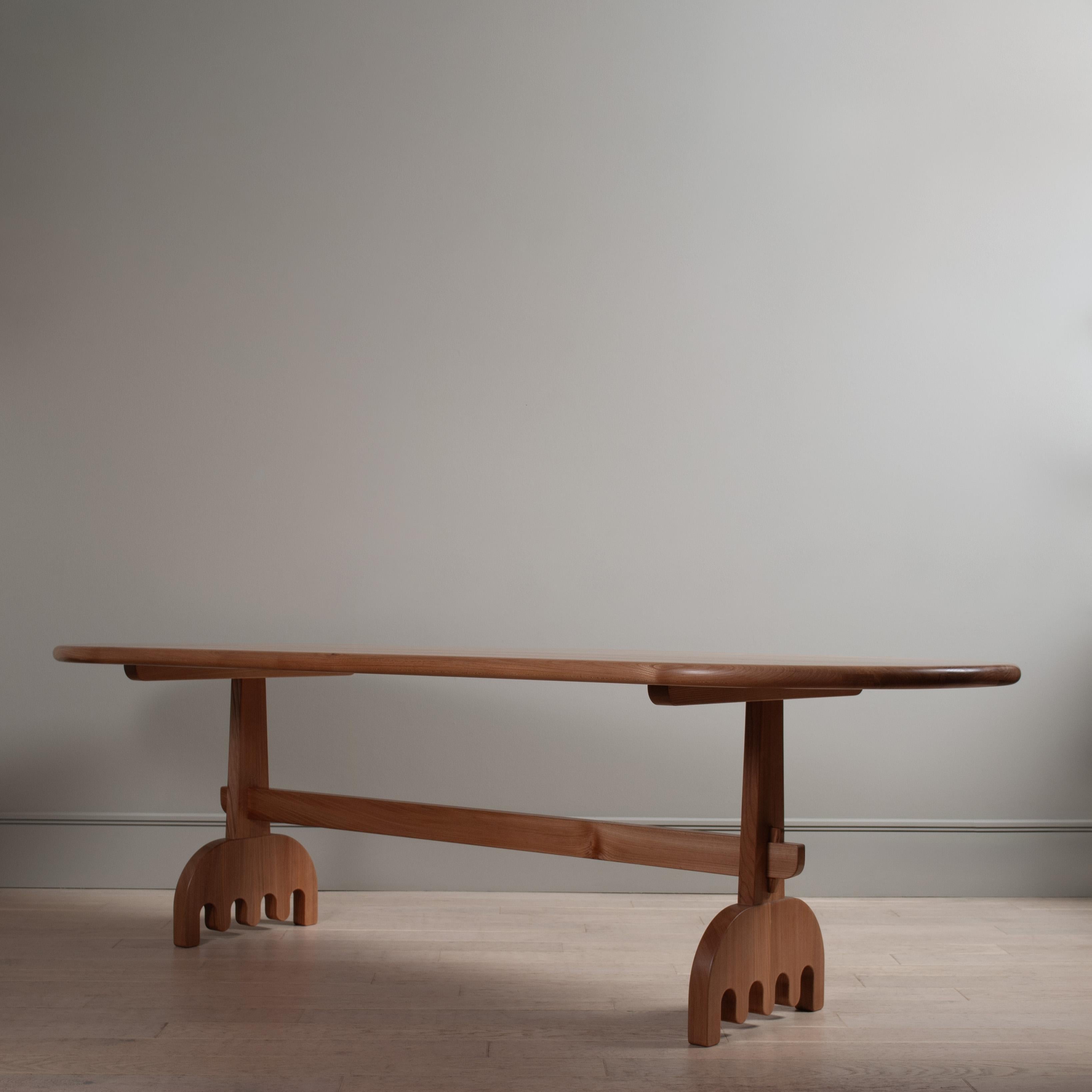 https://a.1stdibscdn.com/large-elm-dining-table-for-sale-picture-5/f_12322/f_421505721730646284575/DSC_0114_master.jpg