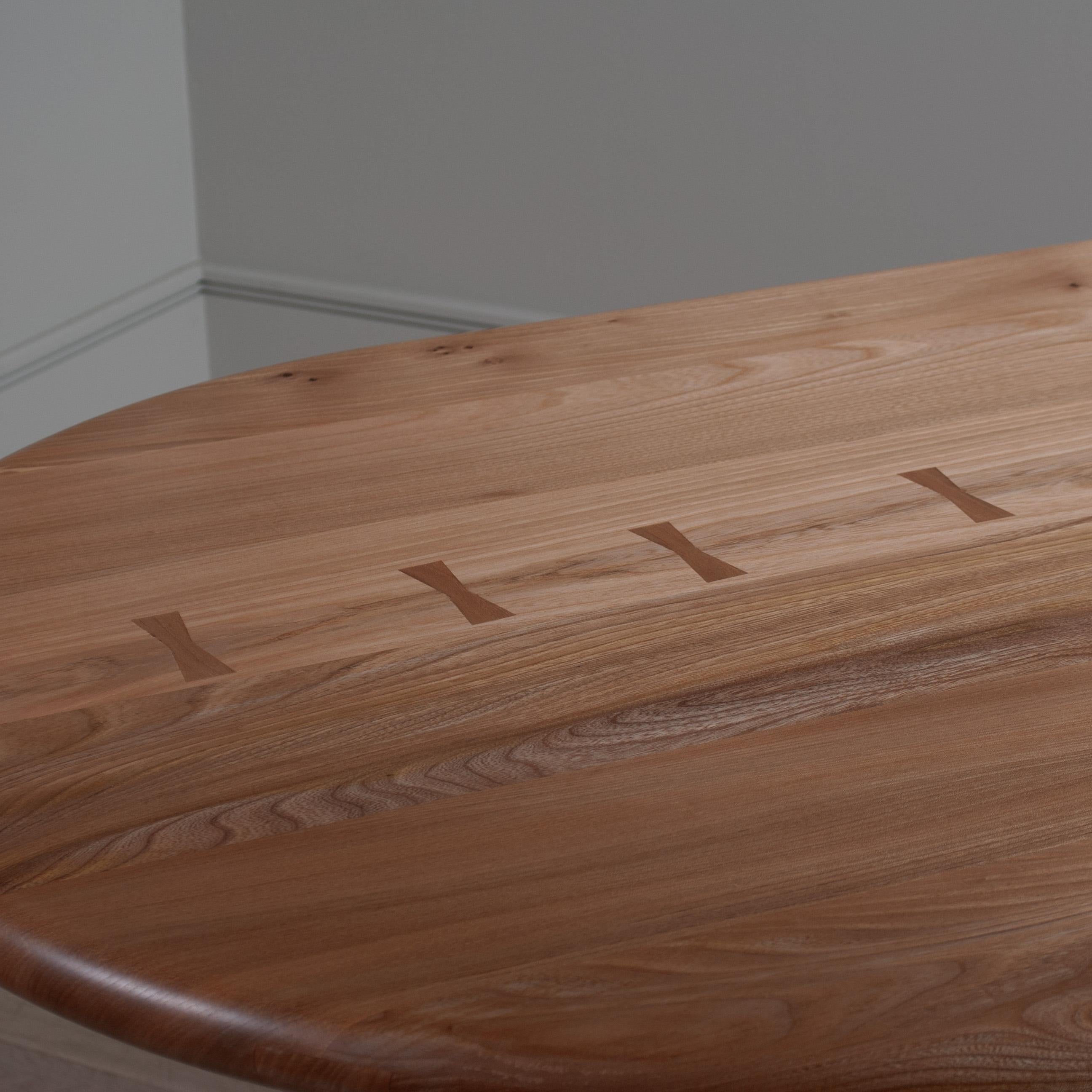 https://a.1stdibscdn.com/large-elm-dining-table-for-sale-picture-6/f_12322/f_421505721730646284241/DSC_0125_master.jpg
