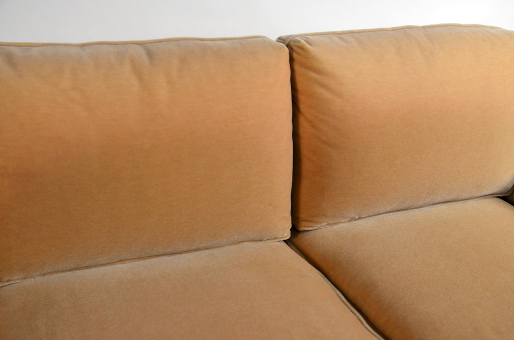 https://a.1stdibscdn.com/impeccable-mohair-designer-sofa-in-the-style-of-jean-michel-frank-for-sale-picture-7/f_8184/1551821068244/DSC_0151_master.JPG