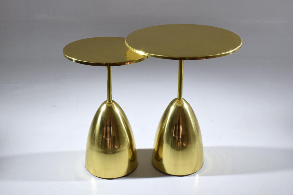 https://a.1stdibscdn.com/pair-of-contemporary-handcrafted-brass-side-tables-flow-collection-for-sale-picture-2/f_26823/f_95039111541537847954/DSC_0188_master.JPG