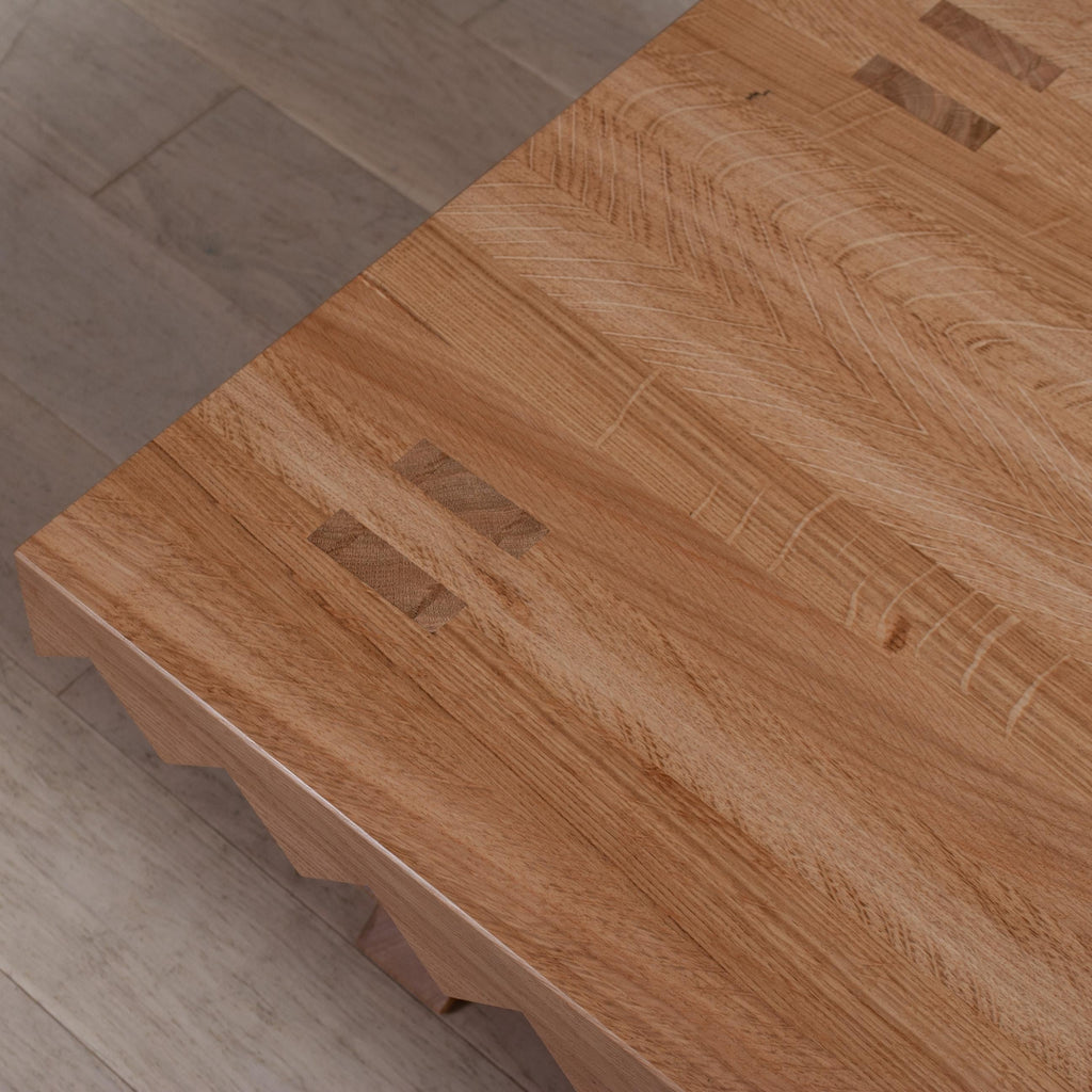 https://a.1stdibscdn.com/handcrafted-sawtooth-table-for-sale-picture-6/f_12322/f_421514421730653318213/DSC_0195_master.jpg