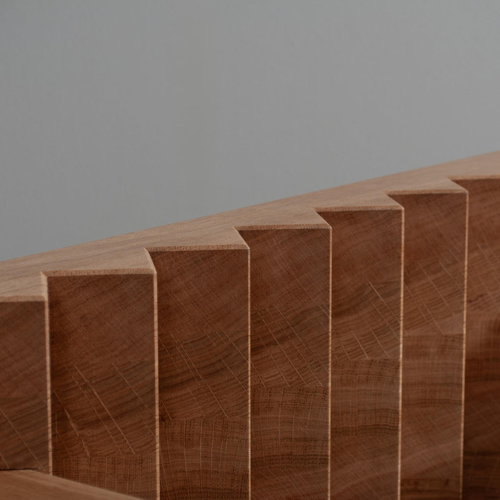 https://a.1stdibscdn.com/handcrafted-sawtooth-table-for-sale-picture-5/f_12322/f_421514421730653318070/DSC_0206_master.jpg