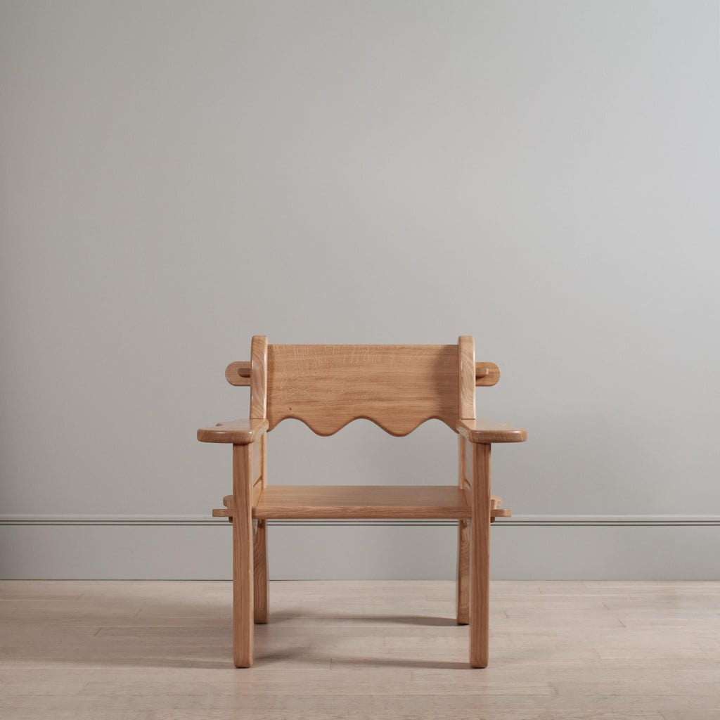 https://a.1stdibscdn.com/handcrafted-oak-lounge-chair-for-sale-picture-5/f_12322/f_435728721739208935653/DSC_0239_master.jpg