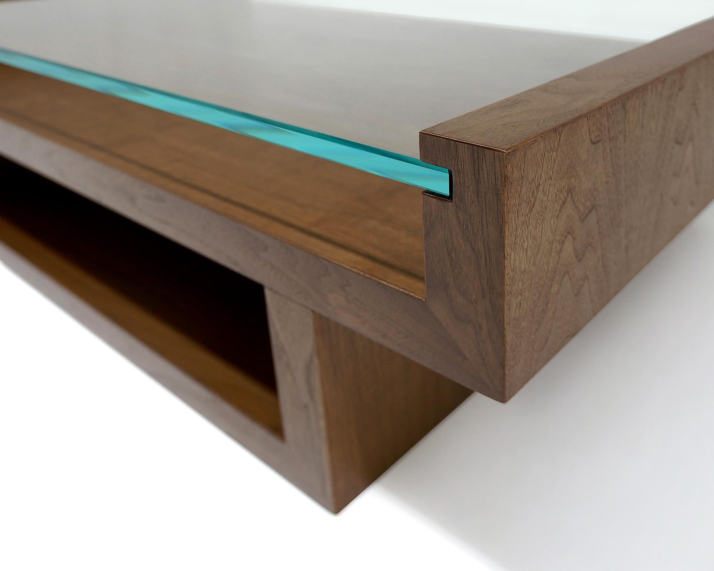 https://a.1stdibscdn.com/hinge-coffee-table-walnut-with-glass-top-custom-for-sale-picture-6/f_31463/f_395033821714489068051/DSC_0269PO_3668_HINGE_TABLE_RETOUCHED_master.jpg