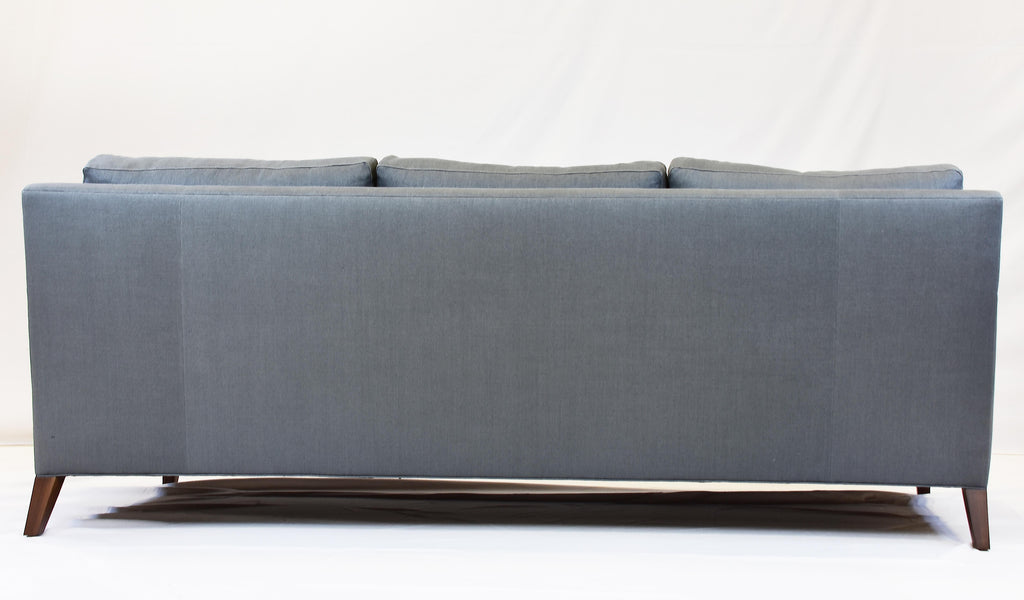 https://a.1stdibscdn.com/le-jeune-upholstery-hollywood-sofa-showroom-model-for-sale-picture-6/f_19743/f_383021221707325627427/DSC_0348_master.JPG