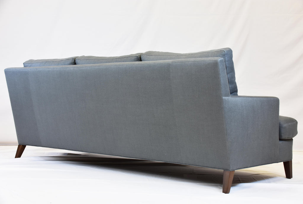 https://a.1stdibscdn.com/le-jeune-upholstery-hollywood-sofa-showroom-model-for-sale-picture-5/f_19743/f_383021221707325728043/DSC_0352_master.JPG
