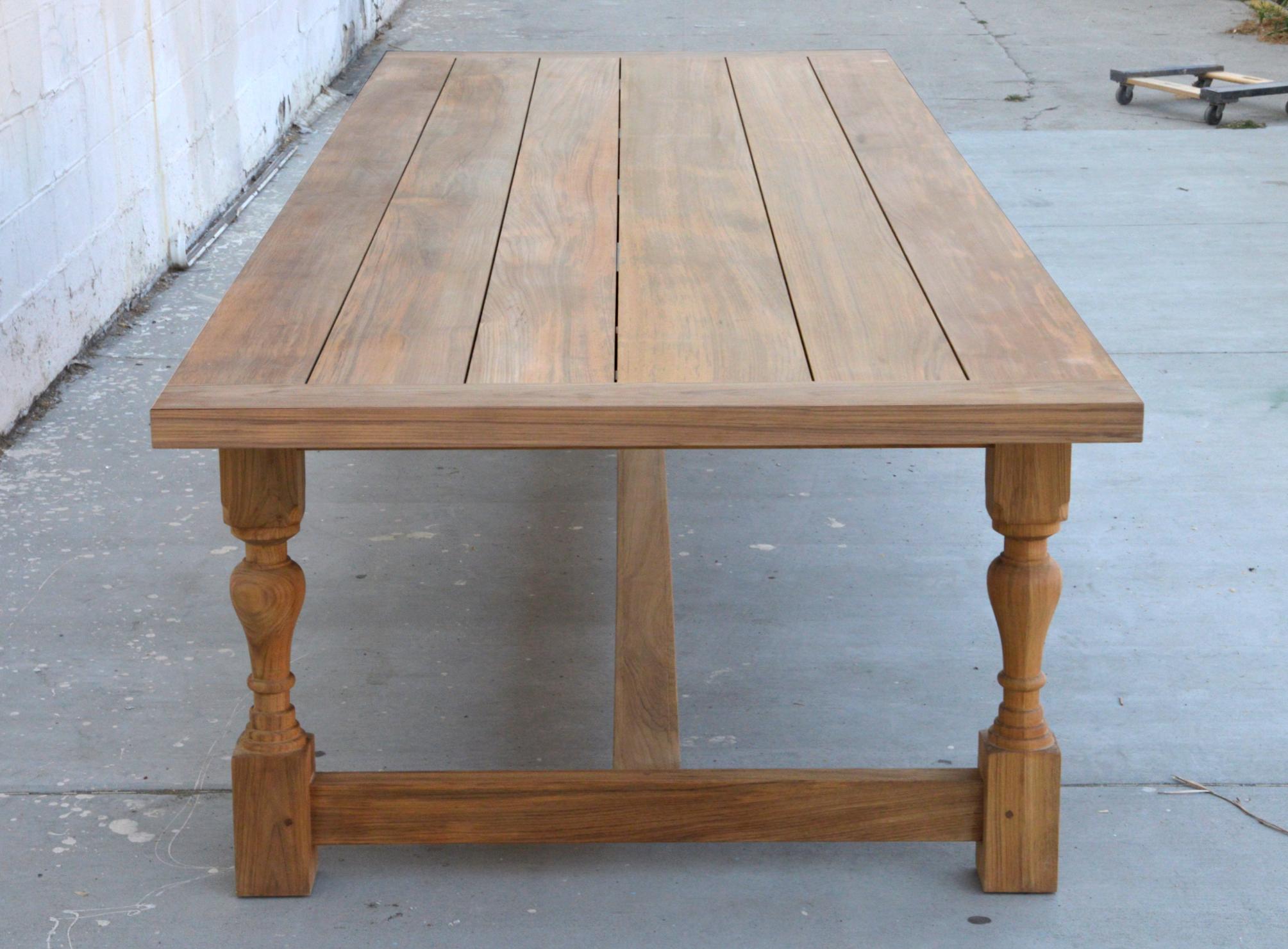 https://a.1stdibscdn.com/indoor-or-outdoor-teak-dining-table-for-sale-picture-4/f_8065/f_149958521559829816799/DSC_0354_TT34_4_master.jpg