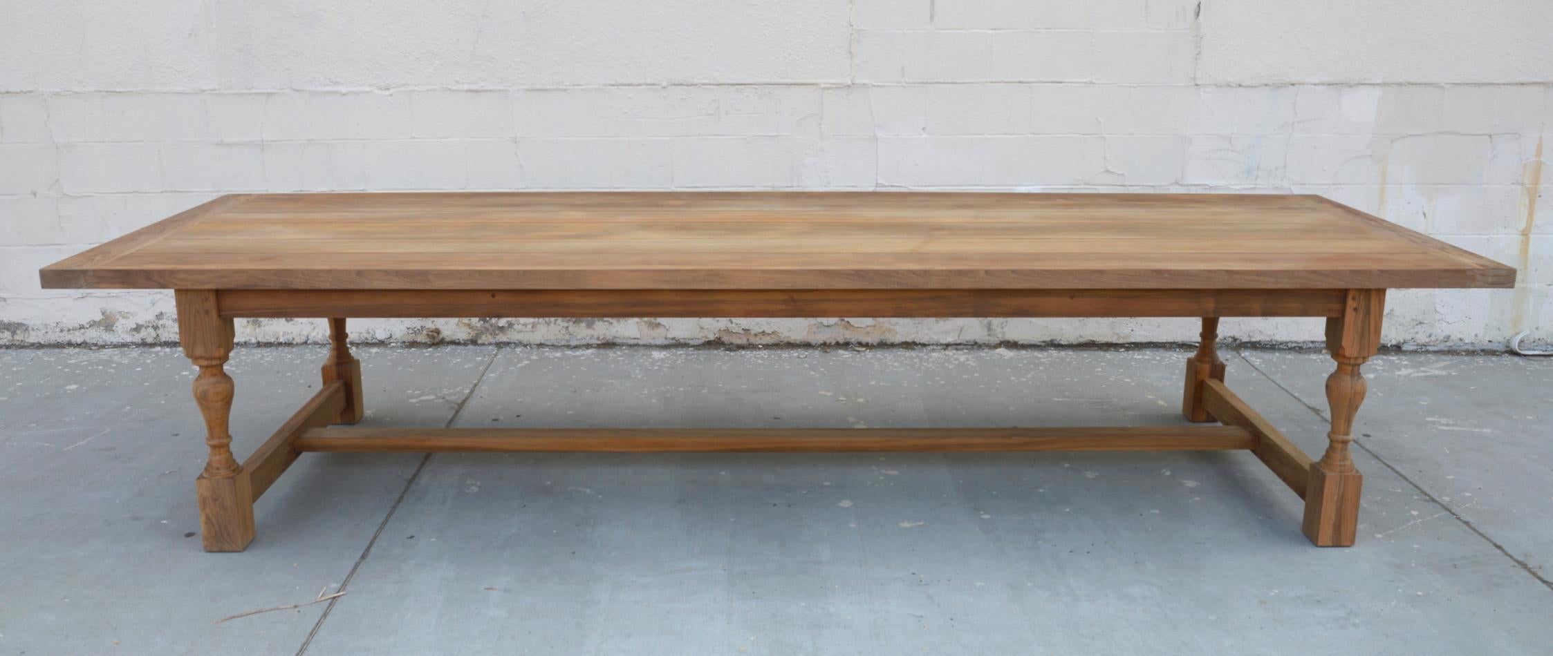 https://a.1stdibscdn.com/indoor-or-outdoor-teak-dining-table-for-sale-picture-3/f_8065/f_149958521559829791413/DSC_0375_TT34_10_master.jpg