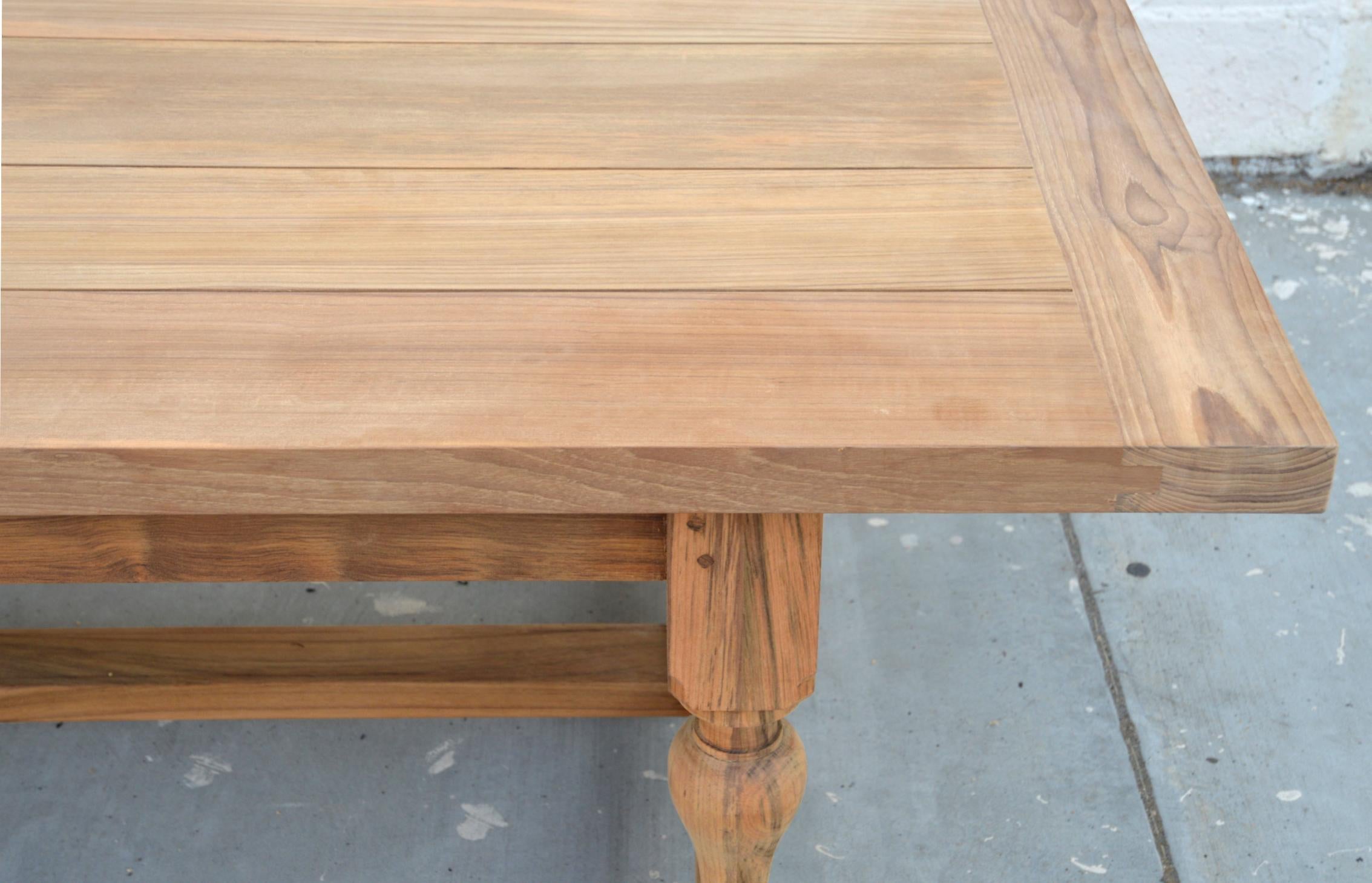 https://a.1stdibscdn.com/indoor-or-outdoor-teak-dining-table-for-sale-picture-5/f_8065/f_149958521559830644510/DSC_0382_TT34_5_master.jpg