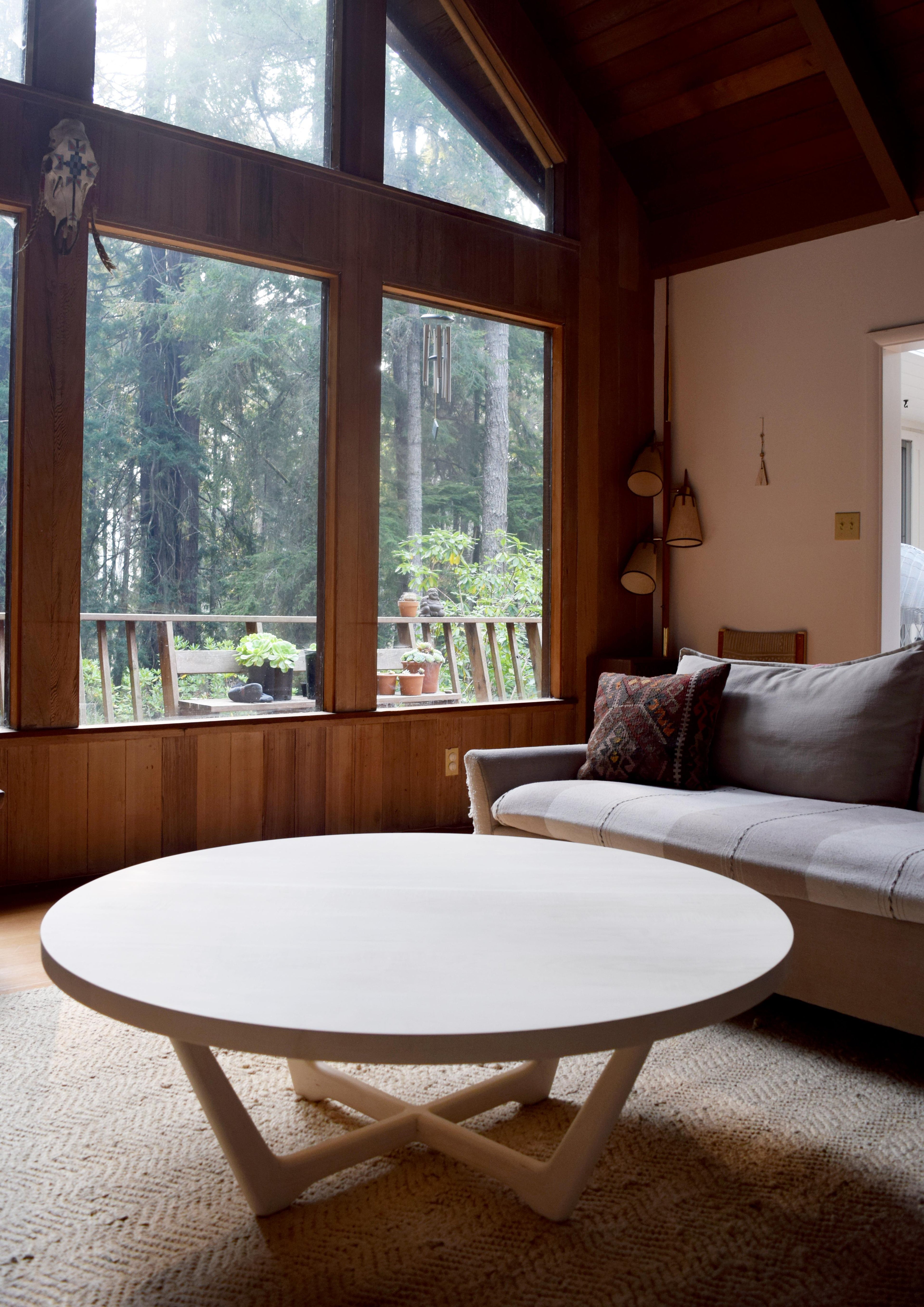 https://a.1stdibscdn.com/rise-modern-coffee-table-in-bleached-maple-with-sculpted-base-for-sale-picture-2/f_36023/1547323317746/DSC_0437_PS_master.jpg