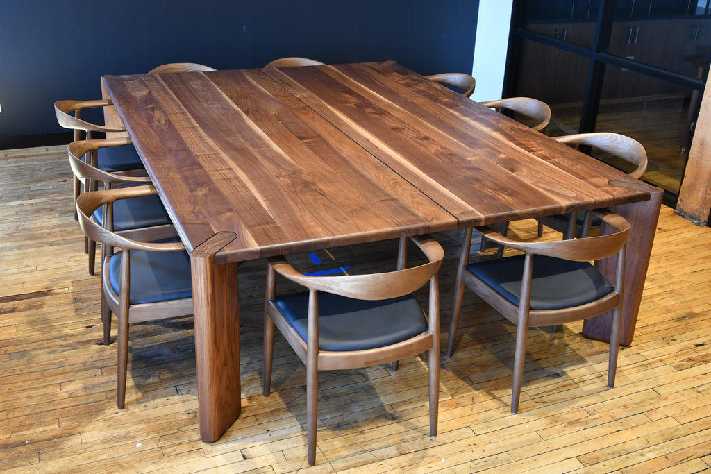 https://a.1stdibscdn.com/hoc-dining-table-for-sale-picture-7/f_80032/f_325263621675195773535/DSC_0439_master.JPG