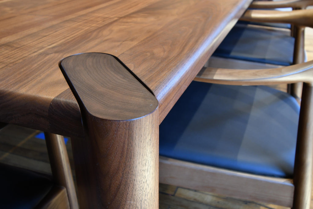 https://a.1stdibscdn.com/hoc-dining-table-for-sale-picture-10/f_80032/f_325263621675195800228/DSC_0445_master.JPG