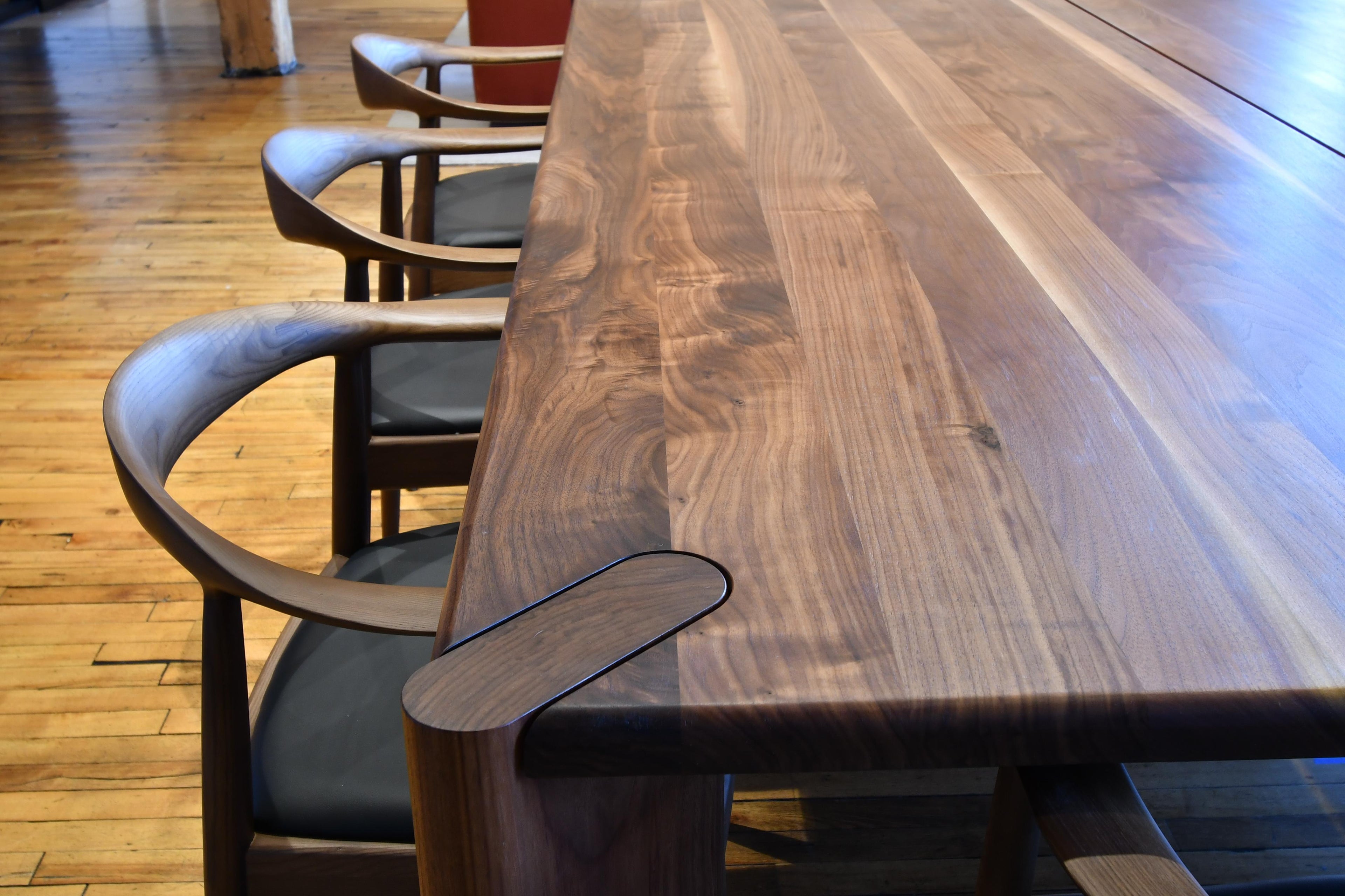 https://a.1stdibscdn.com/hoc-dining-table-for-sale-picture-11/f_80032/f_325263621675195810614/DSC_0448_master.JPG