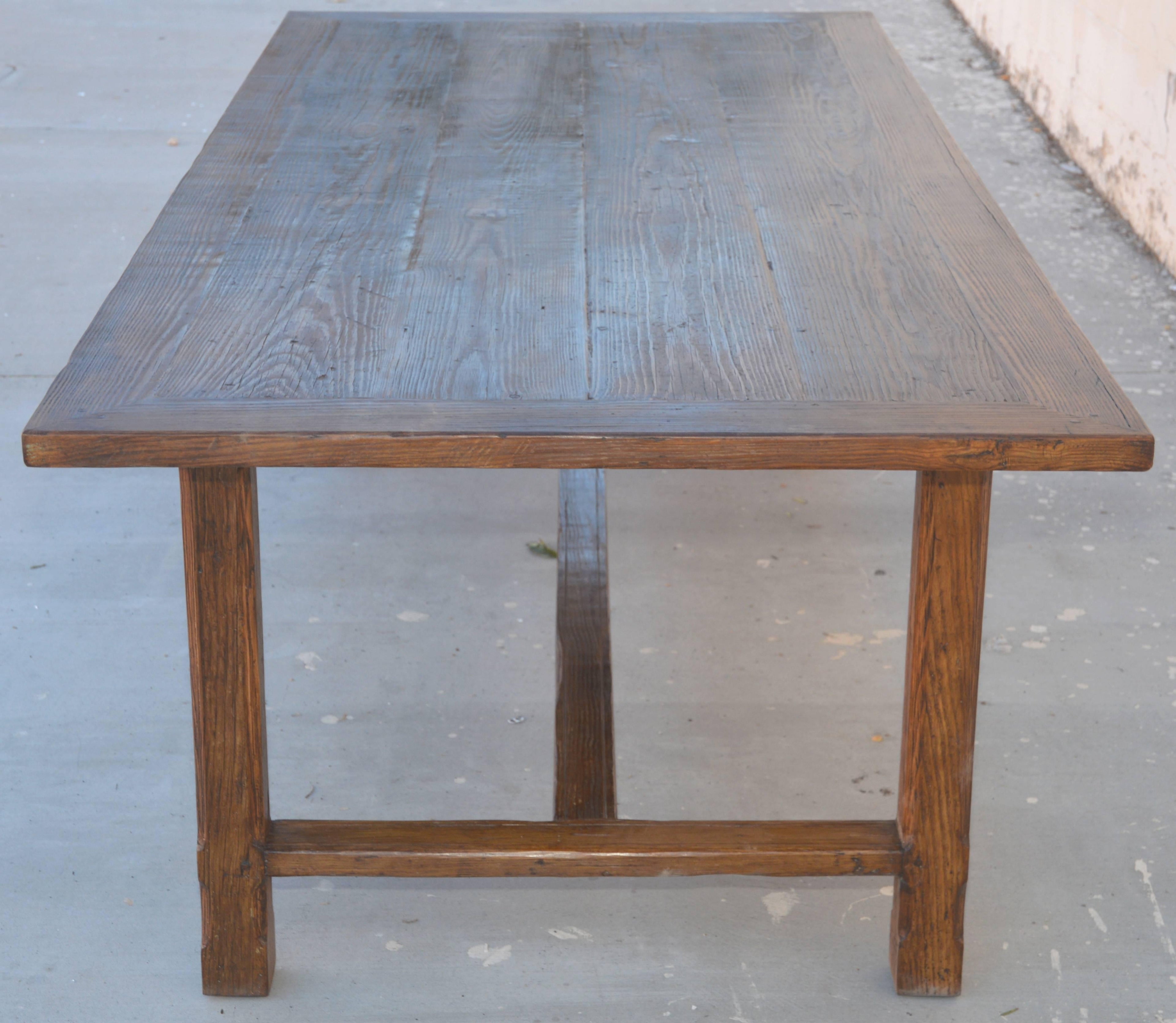 https://a.1stdibscdn.com/custom-farm-table-in-reclaimed-heartwood-built-to-order-by-petersen-antiques-for-sale-picture-4/archivesE/upload/f_8065/f_102823131522090357994/DSC_0511_master.JPG