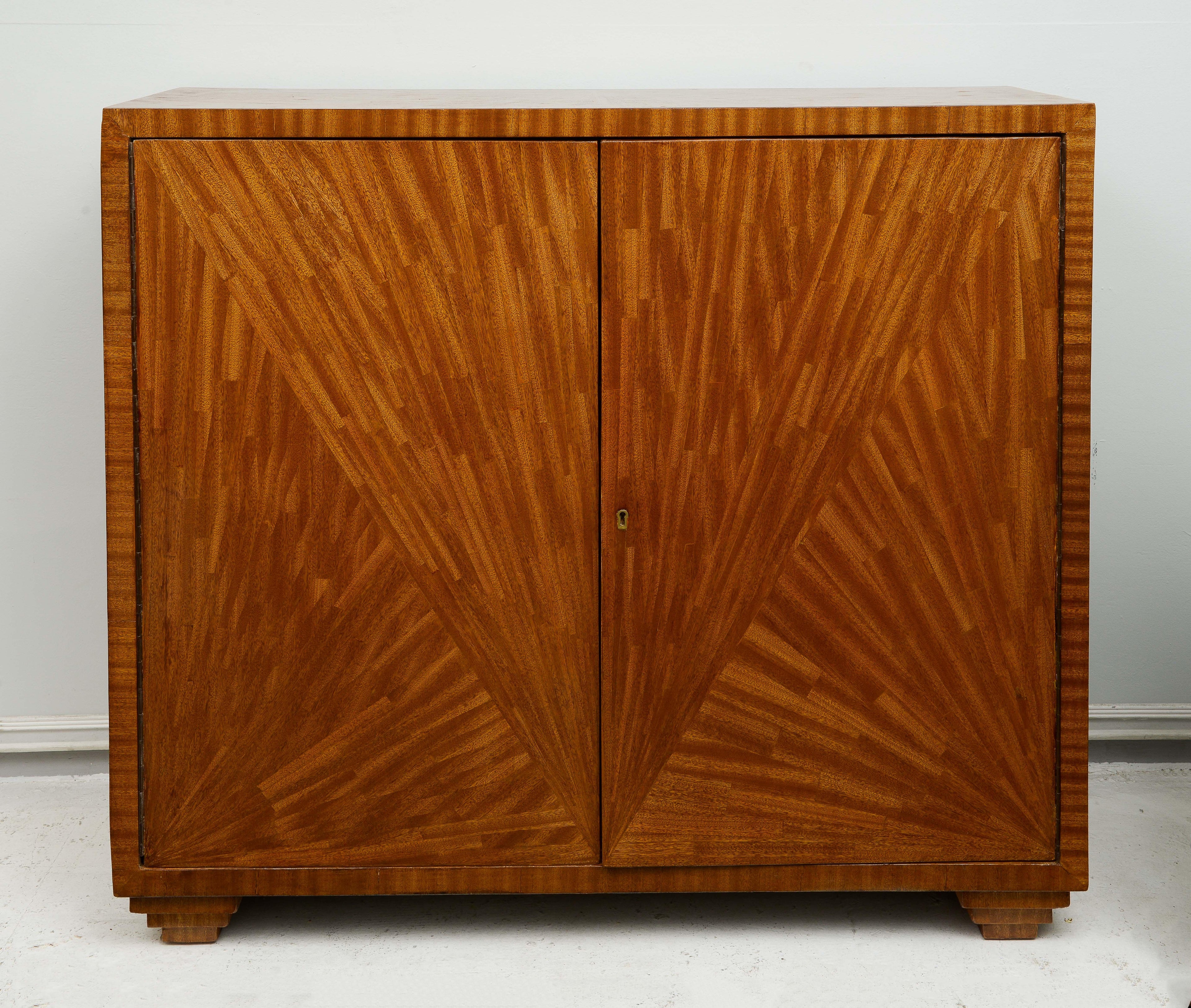 https://a.1stdibscdn.com/jean-michel-frank-inspired-parquetry-cabinet-exquisitely-crafted-cabinet-for-sale-picture-2/f_7988/f_326759121675890366891/DSC_0690_master.jpg