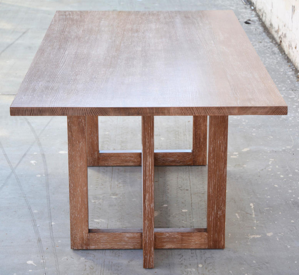 https://a.1stdibscdn.com/cerused-rift-sawn-white-oak-dining-table-for-sale-picture-4/f_8065/1549292416579/DSC_0702_TT29_4_master.jpg