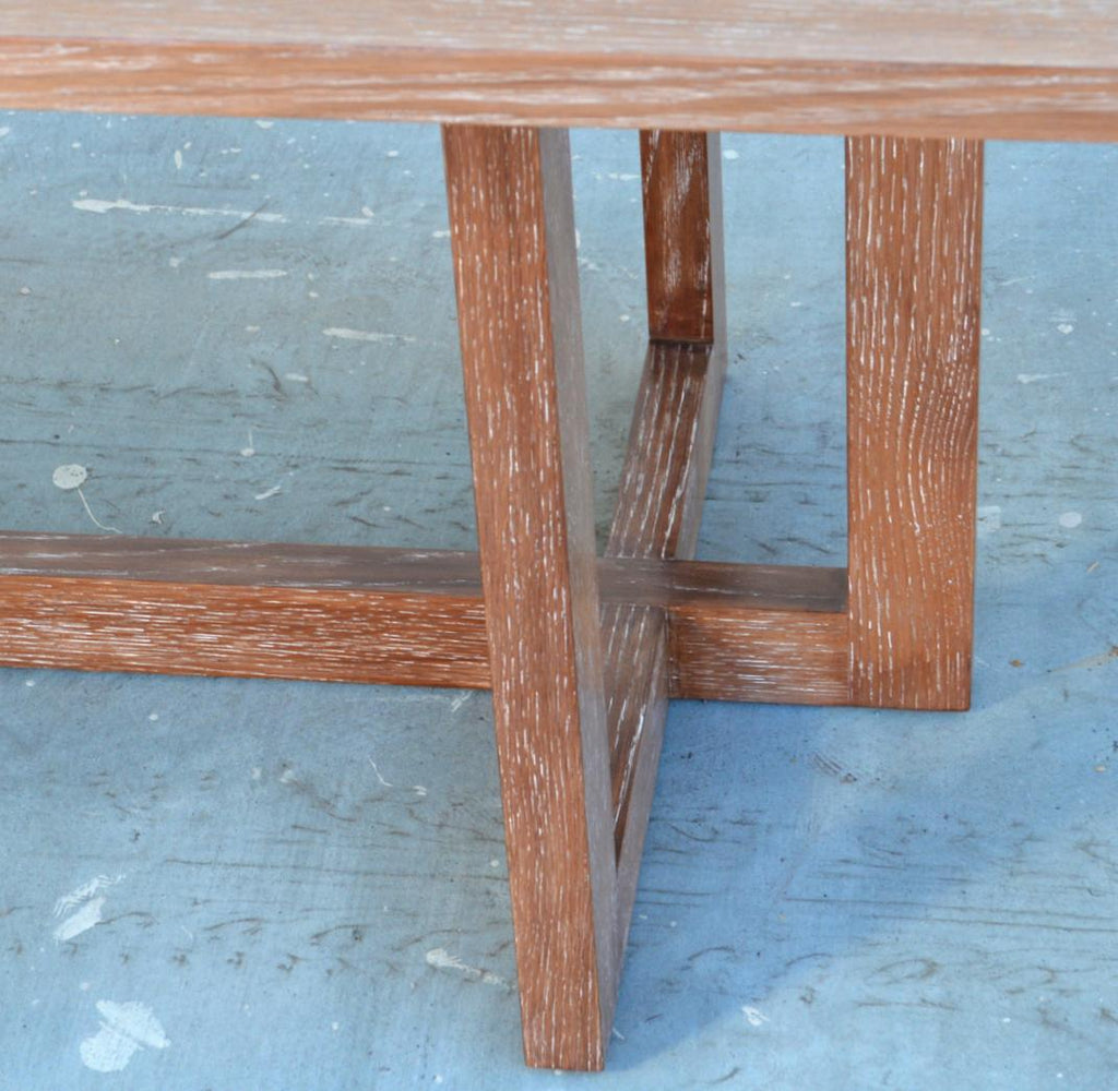 https://a.1stdibscdn.com/cerused-rift-sawn-white-oak-dining-table-for-sale-picture-8/f_8065/1549292329074/DSC_0714_TT29_8_master.jpg