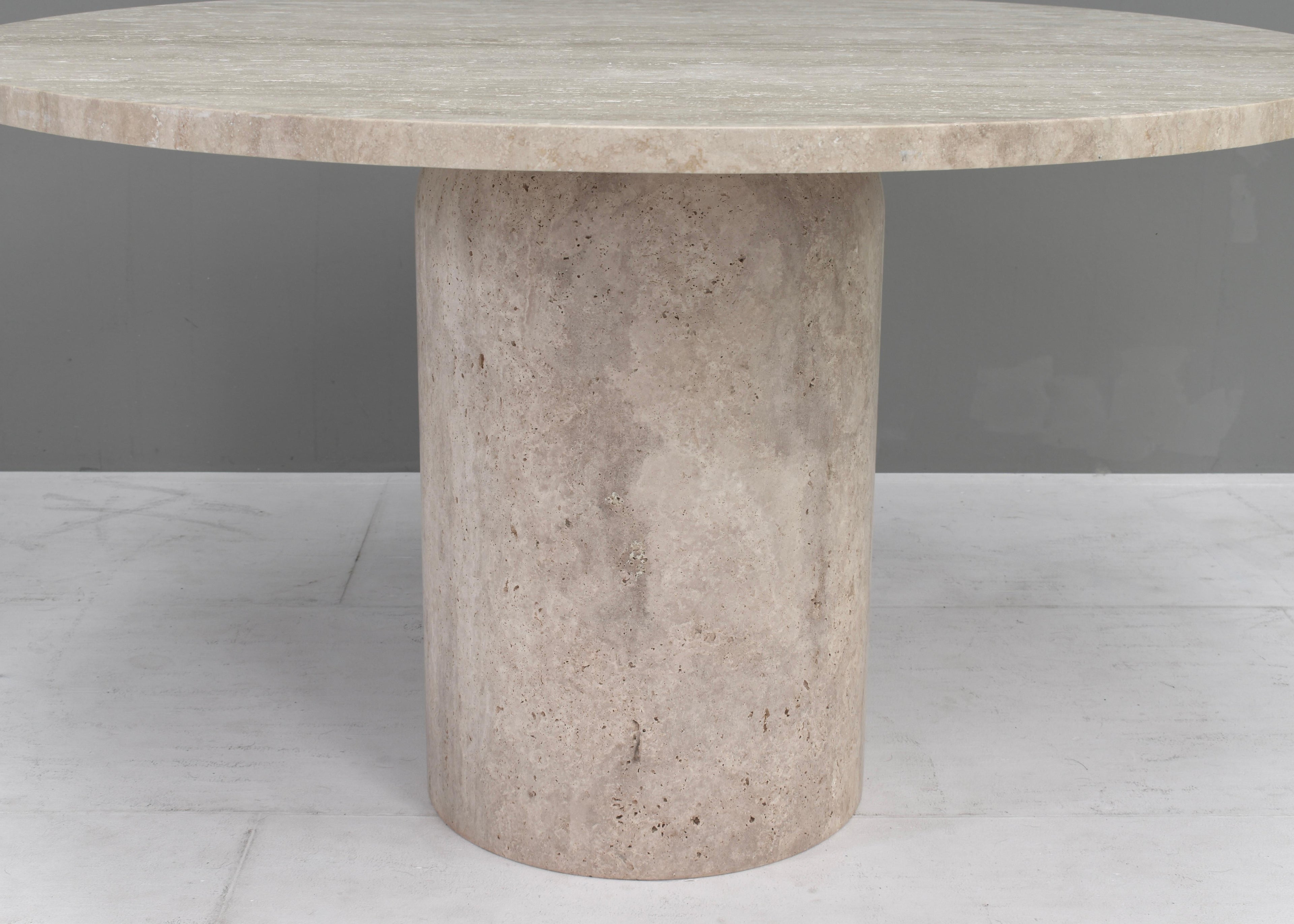 https://a.1stdibscdn.com/exquisite-round-travertine-dining-table-in-the-manor-of-up-up-kelly-wearstler-for-sale-picture-5/f_17122/f_385377321708681906445/DSC_0718_master.JPG