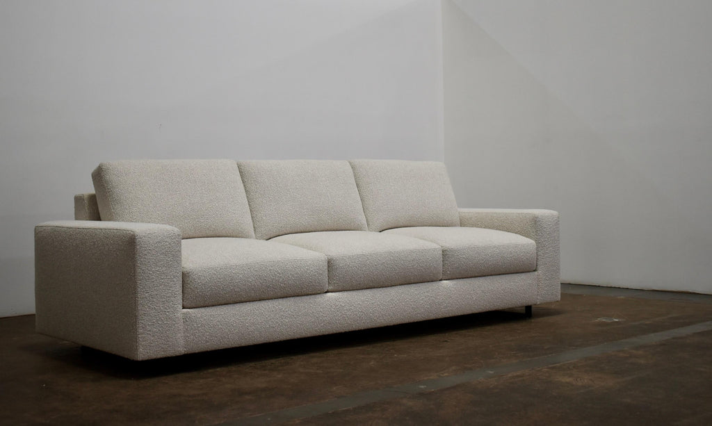 https://a.1stdibscdn.com/chloe-sofa-for-sale-picture-3/f_73132/f_311385121667506900188/DSC_0755_master.JPG