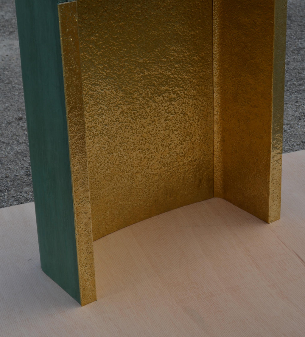https://a.1stdibscdn.com/tavolo-pranzo-verde-in-legno-e-ottone-finitura-materica-fatto-a-mano-in-italia-for-sale-picture-7/f_39183/f_472431821761643349060/DSC_0919_master.jpg