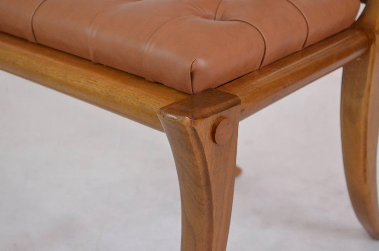 https://a.1stdibscdn.com/klismos-walnut-wood-leather-seats-saber-legs-dining-chairs-customizable-for-sale-picture-5/f_20723/f_235559421619603200833/DSC_1457_master.jpg?width=768