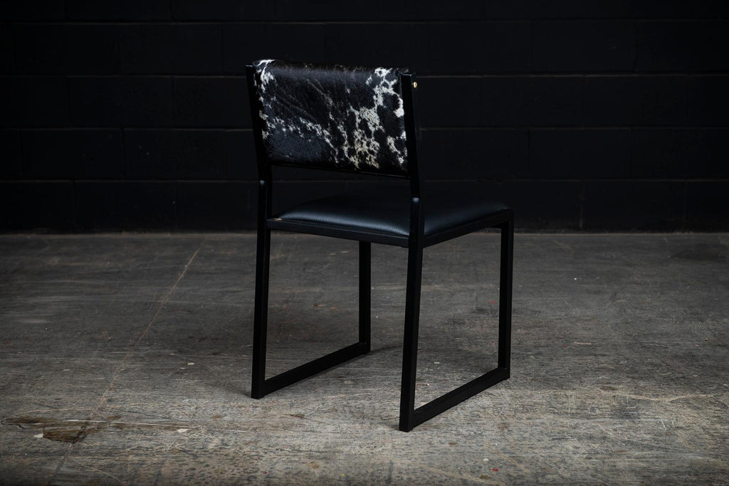 https://a.1stdibscdn.com/shaker-modern-chair-by-ambrozia-salt-pepper-cow-hide-black-leather-steel-for-sale-picture-6/f_36881/f_177801121580485965652/DSC_1830_master.jpg