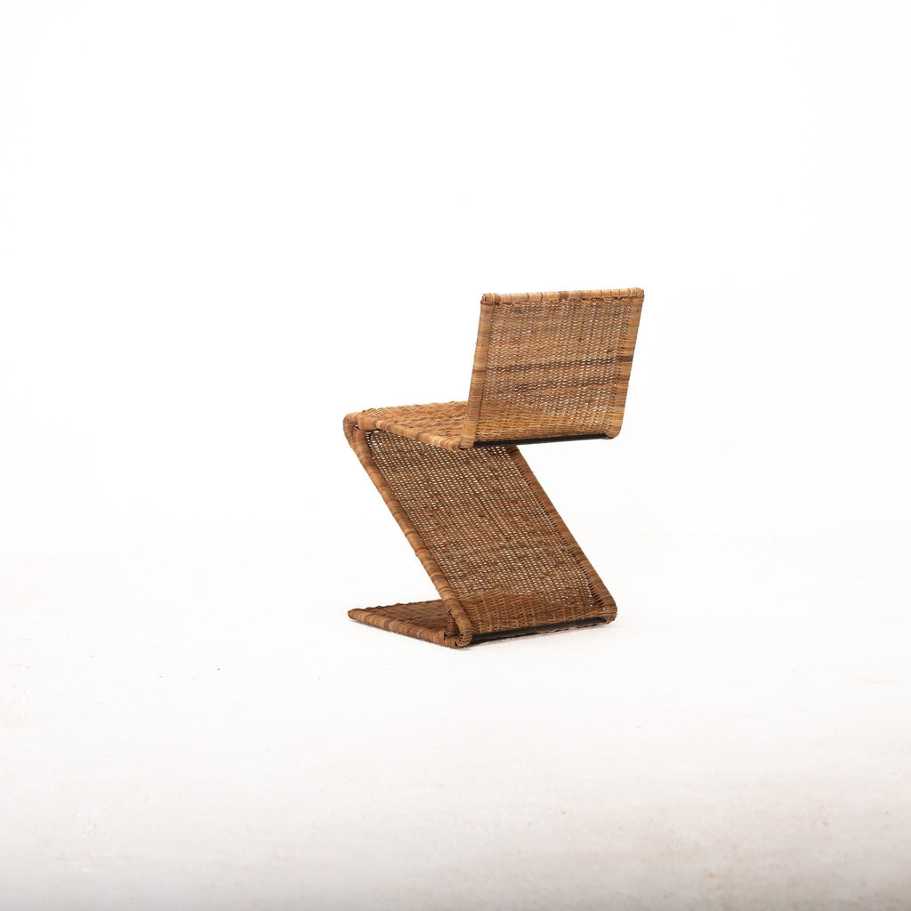 https://a.1stdibscdn.com/zigzag-chair-for-sale-picture-8/f_73332/f_492580821773732615068/DSC_2099_master.jpg