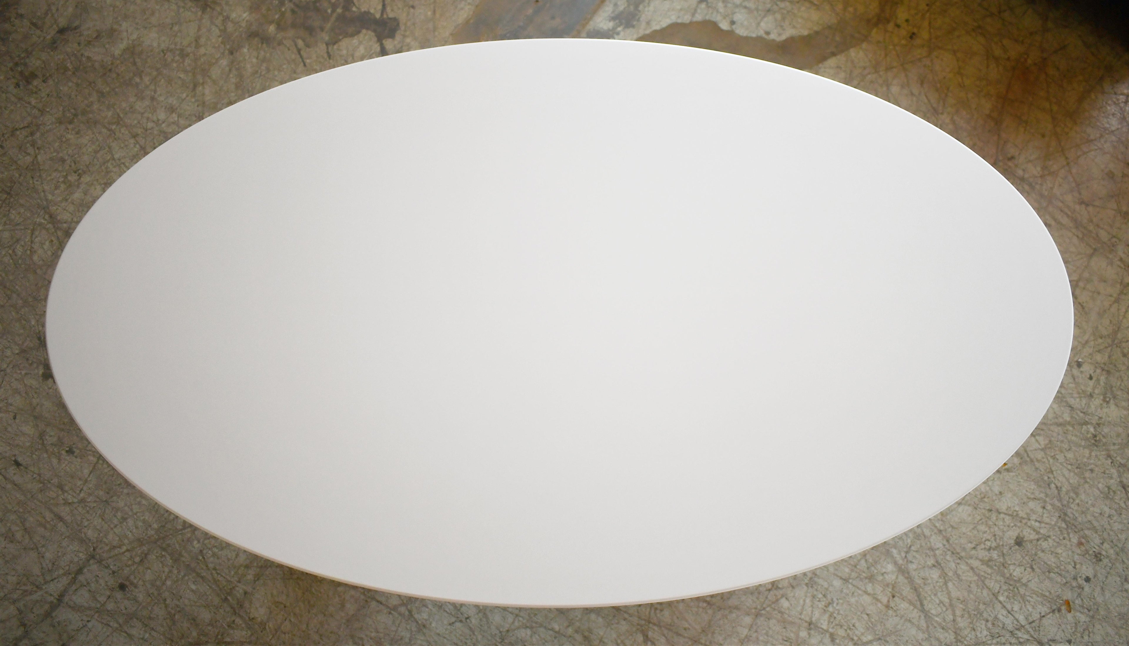 https://a.1stdibscdn.com/custom-made-dining-table-in-white-lacquer-for-sale-picture-5/f_23733/f_415444621728056707434/DSC_2114_master.jpg