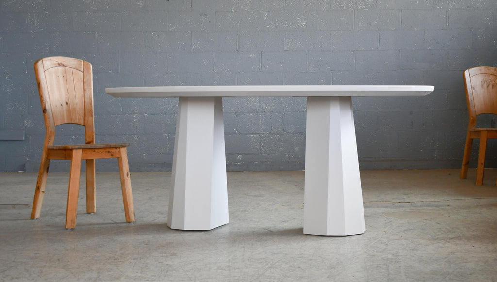 https://a.1stdibscdn.com/custom-made-dining-table-in-white-lacquer-for-sale-picture-9/f_23733/f_415444621728056711532/DSC_2124_master.jpg