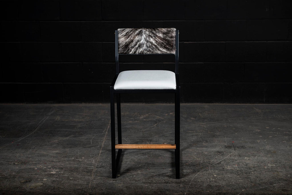 https://a.1stdibscdn.com/shaker-counter-stool-chair-by-ambrozia-maple-white-vinyl-grey-brindle-hide-for-sale-picture-4/f_36881/f_214428921605543132815/DSC_3003_master.jpg