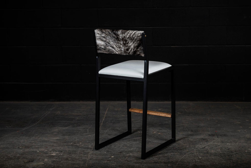 https://a.1stdibscdn.com/shaker-counter-stool-chair-by-ambrozia-maple-white-vinyl-grey-brindle-hide-for-sale-picture-2/f_36881/f_214428921605543133718/DSC_3008_master.jpg