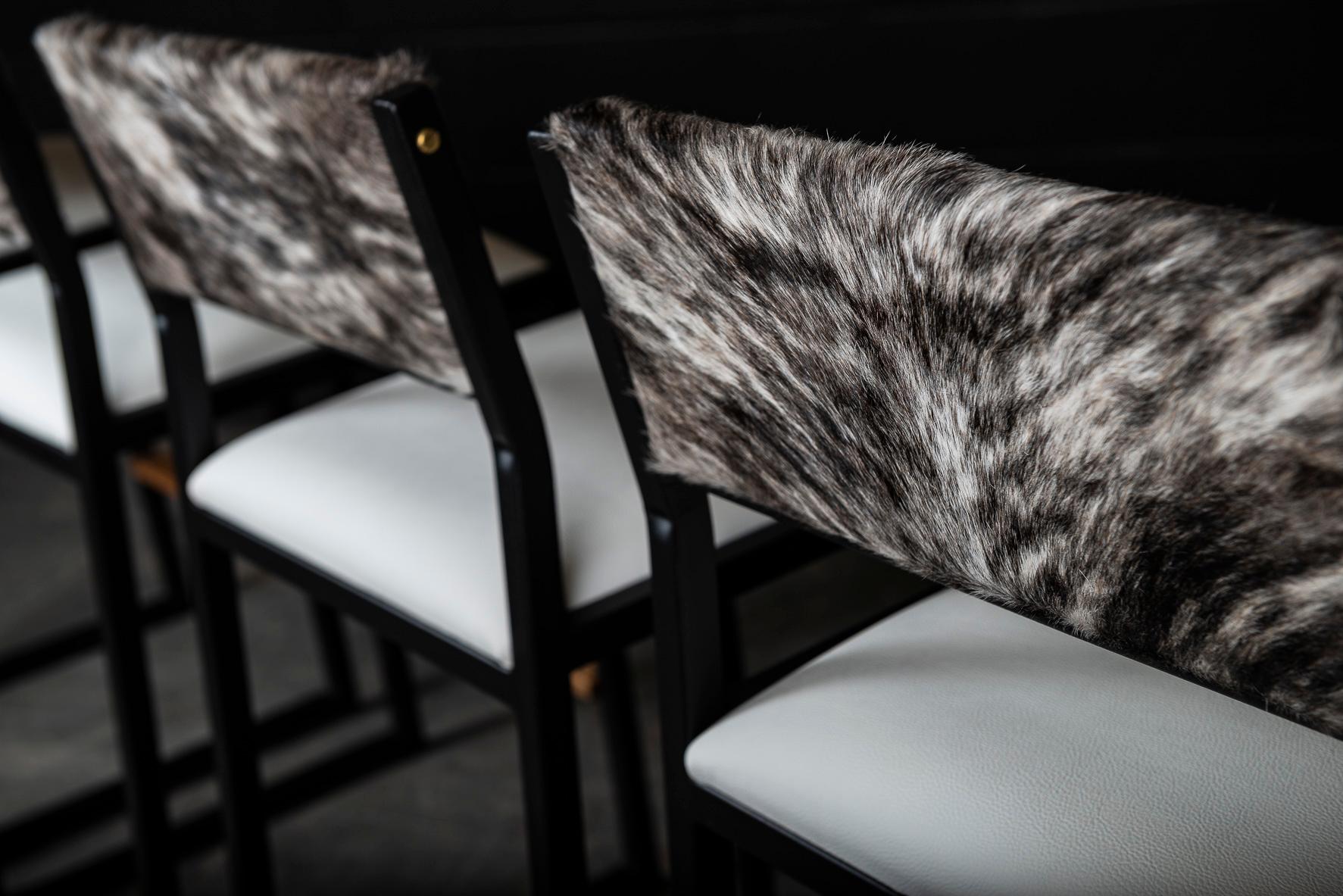 https://a.1stdibscdn.com/shaker-counter-stool-chair-by-ambrozia-maple-white-vinyl-grey-brindle-hide-for-sale-picture-3/f_36881/f_214428921605543137162/DSC_3052_master.jpg