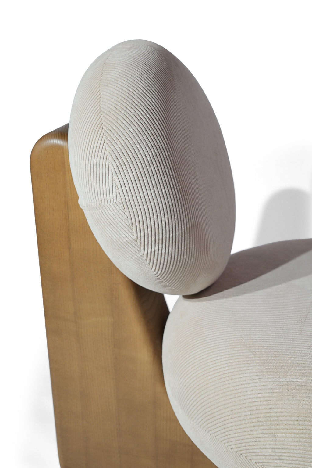 https://a.1stdibscdn.com/mochi-armchair-upholstered-in-toffe-scala-for-sale-picture-5/f_53522/f_487760721770894224200/DSC_3267_master.jpg