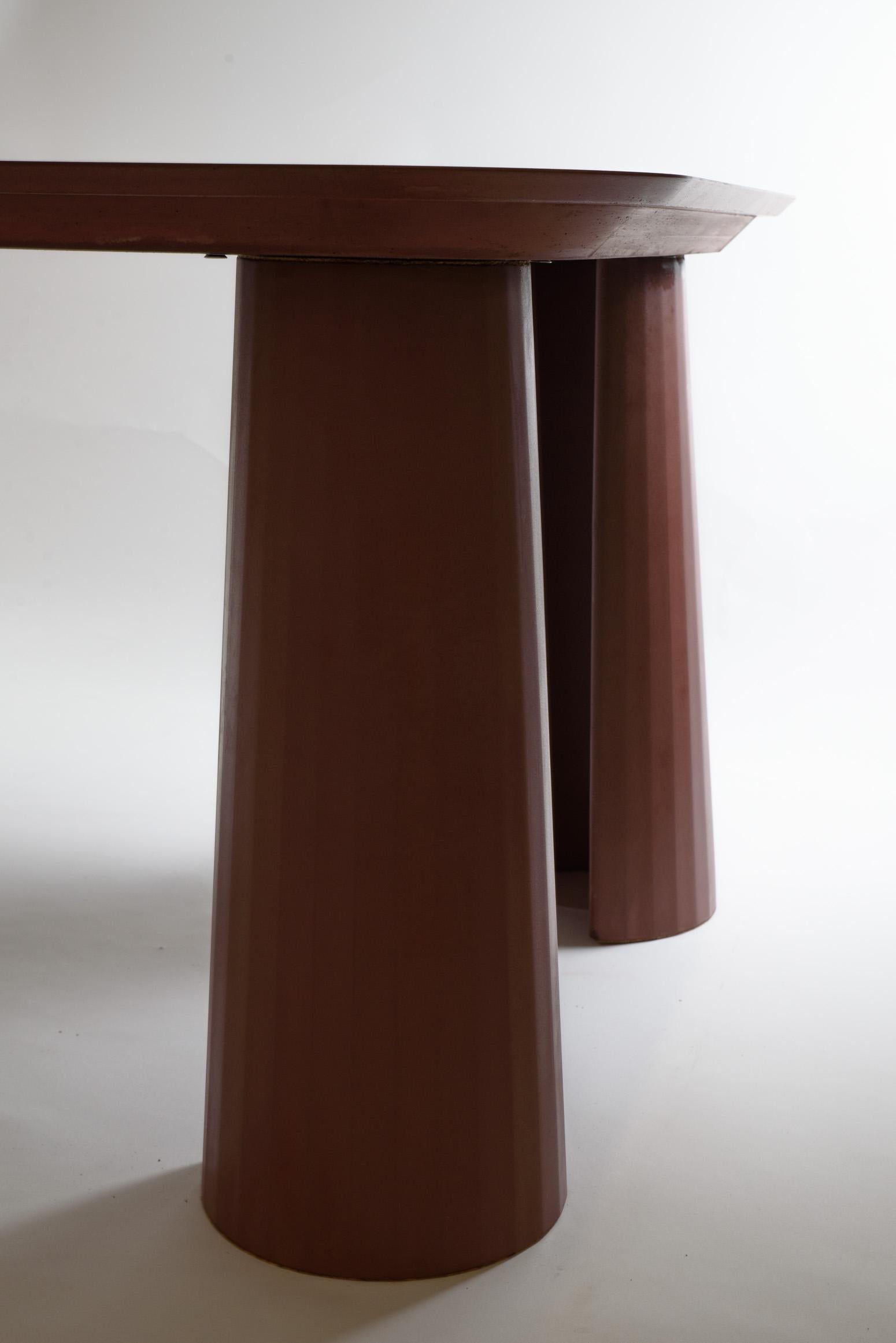 https://a.1stdibscdn.com/fusto-domestic-concrete-landscape-rectangular-dining-table-for-sale-picture-4/f_38941/f_202828221611060902617/DSC_3930_2_master.jpg