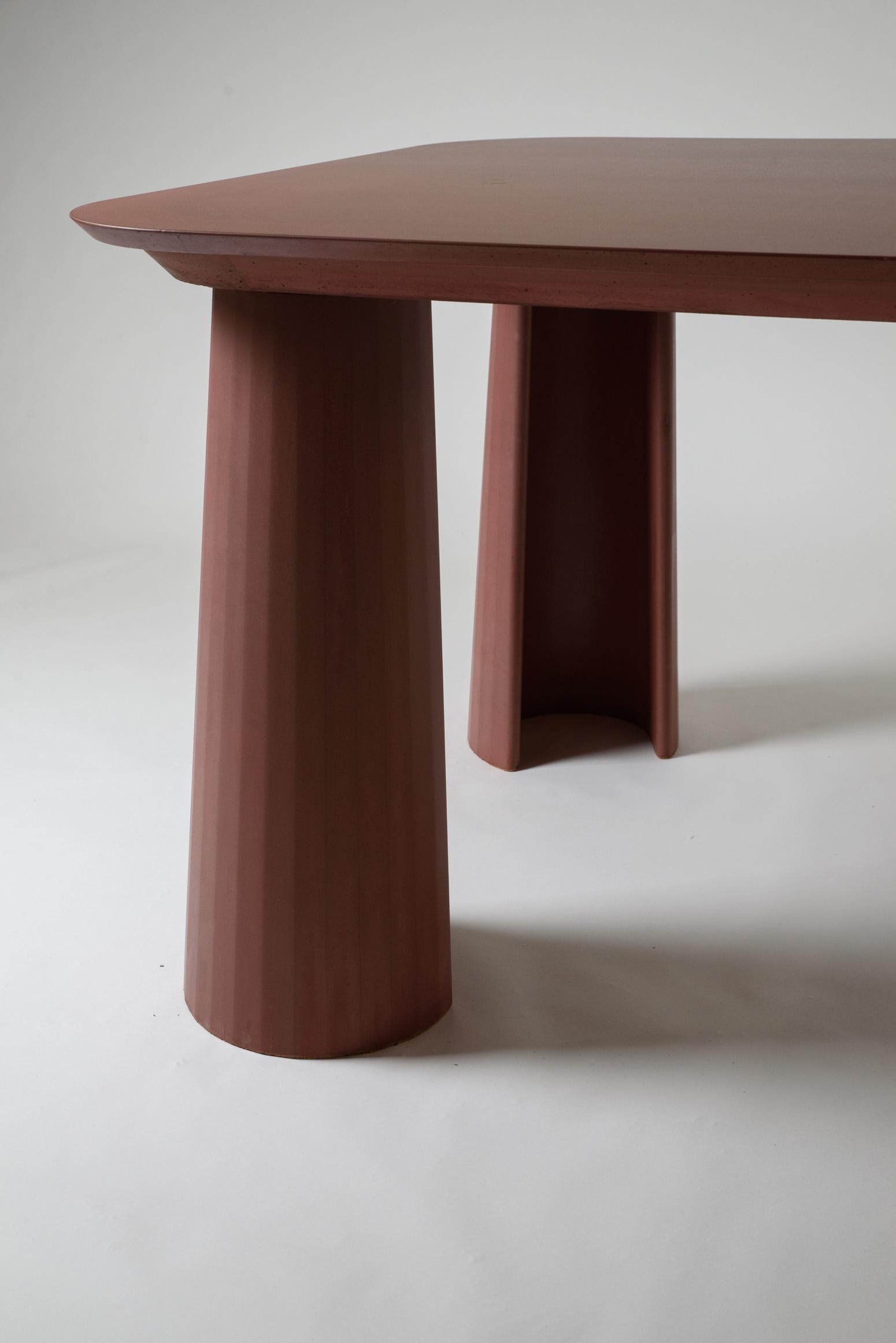 https://a.1stdibscdn.com/21st-century-studio-irvine-fusto-rectangular-dining-table-red-brick-cement-color-for-sale-picture-3/f_38941/f_202828221611060977113/DSC_3977_2_master.jpg