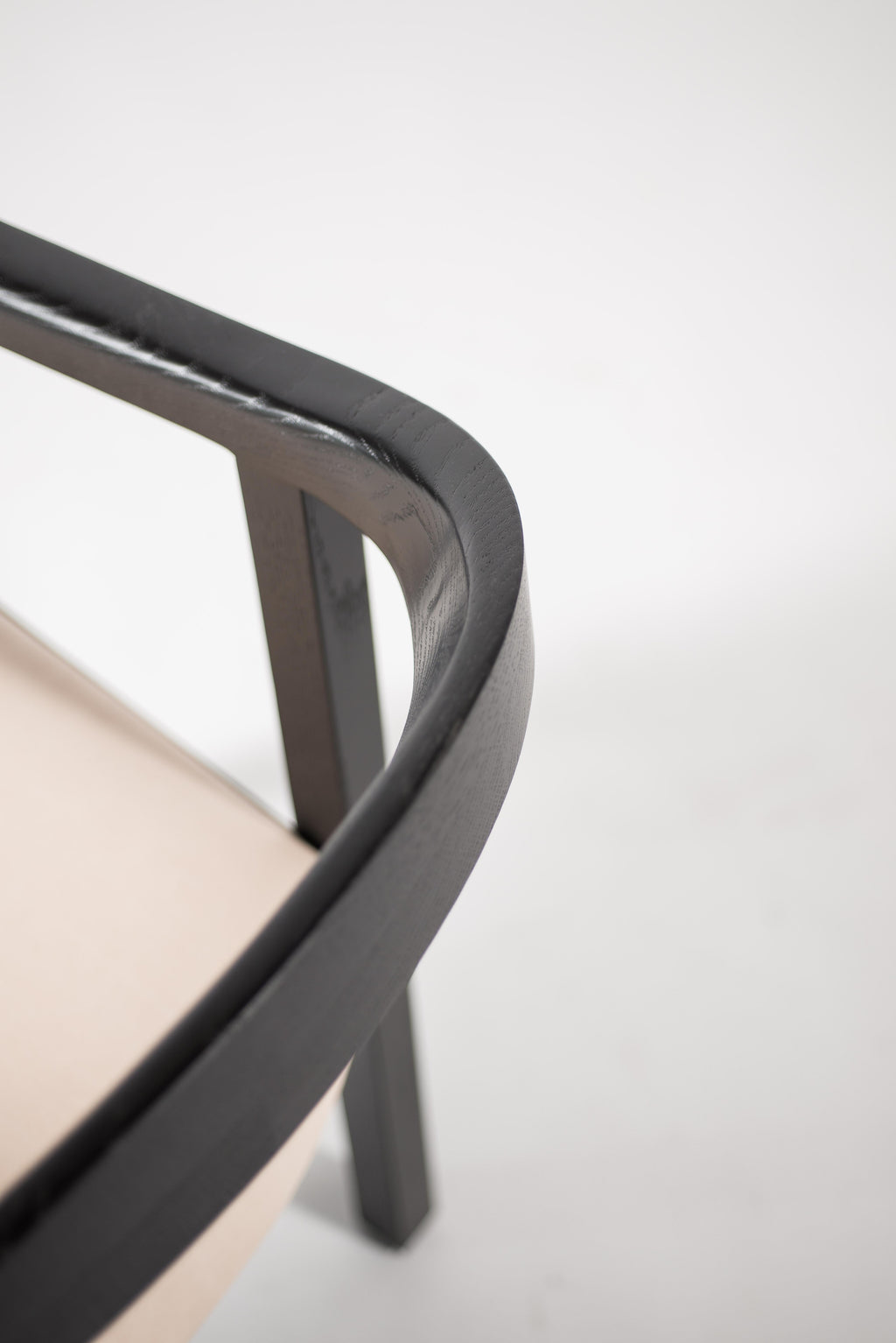 https://a.1stdibscdn.com/oxidized-oak-dining-chair-with-leather-seat-dining-chair-gh1-for-sale-picture-9/f_28533/f_152363211561568902367/DSC_4884_master.jpg