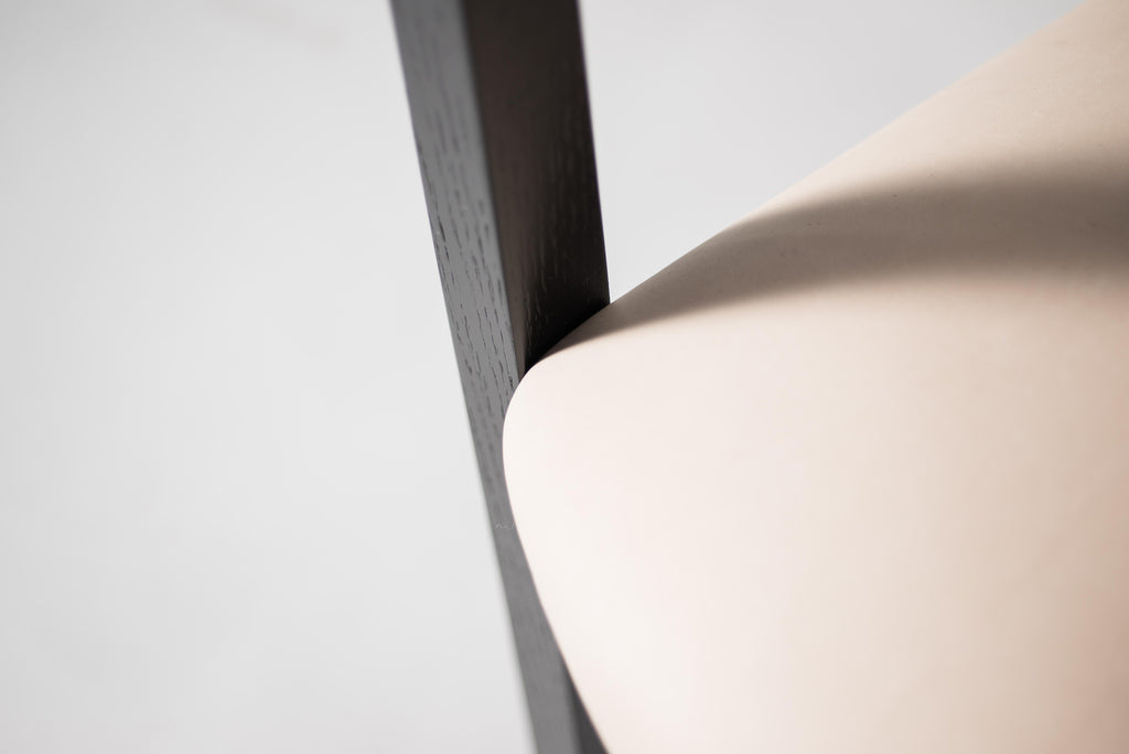 https://a.1stdibscdn.com/oxidized-oak-dining-chair-with-leather-seat-dining-chair-gh1-for-sale-picture-6/f_28533/f_152363211561568884430/DSC_4894_master.jpg