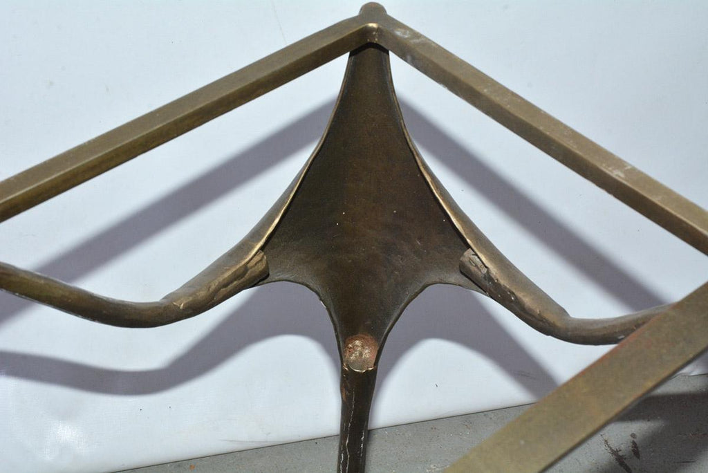 https://a.1stdibscdn.com/organic-free-form-side-table-for-sale-picture-6/f_8334/f_154683621563126746095/DSC_5077_master.jpg