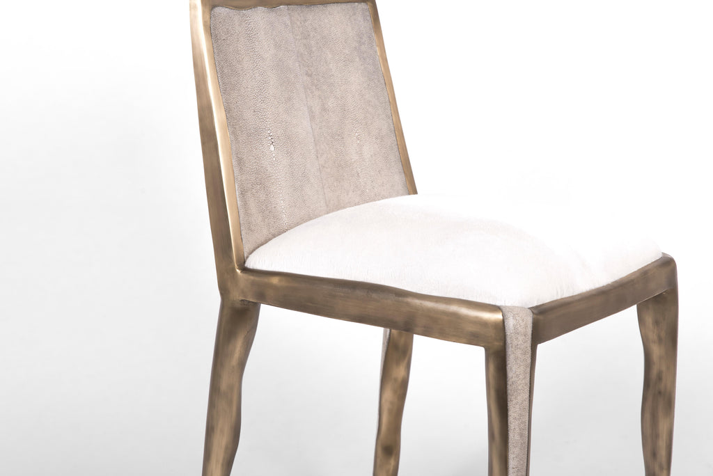 https://a.1stdibscdn.com/melting-chair-in-blue-shagreen-and-bronze-patina-brass-by-ry-augousti-for-sale-picture-9/f_45491/f_163723221570372455894/DSC_5235_master.jpg