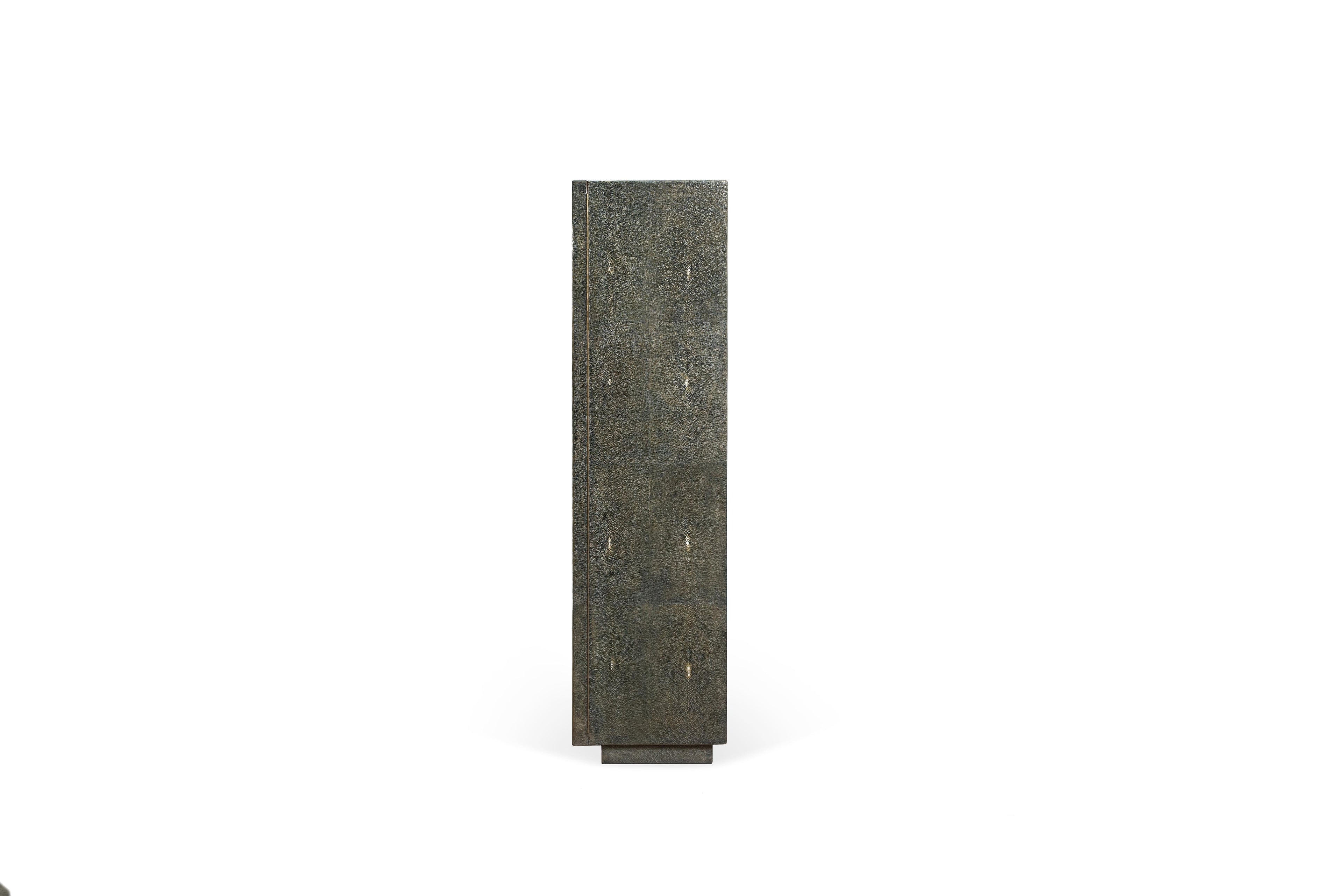 https://a.1stdibscdn.com/shagreen-jewelry-cabinet-by-ry-augousti-for-sale-picture-4/f_45491/f_235246221619417986853/DSC_5821_master.jpg