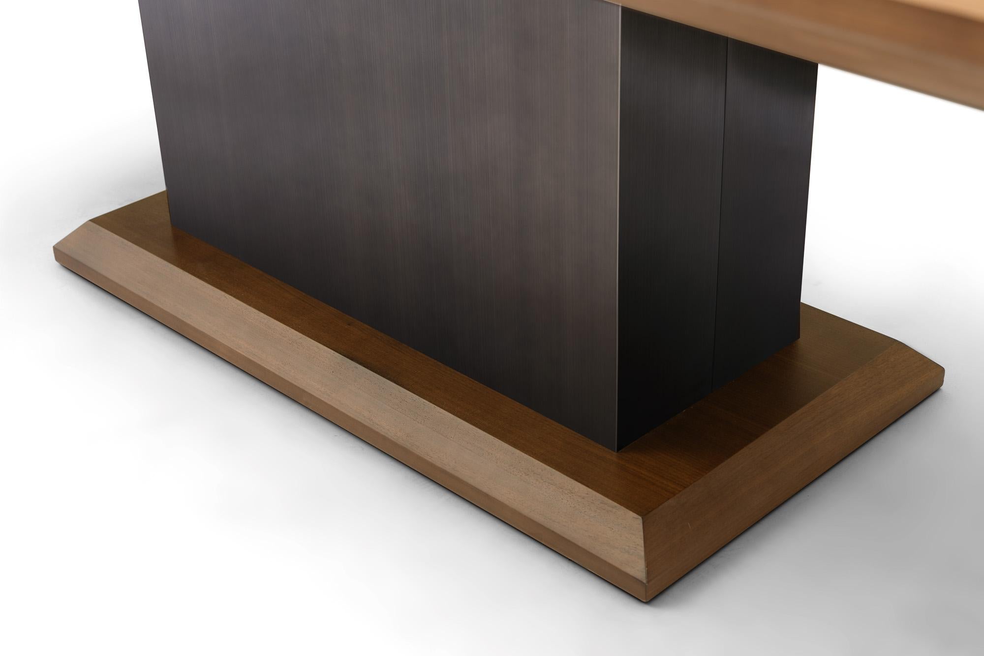 https://a.1stdibscdn.com/walnut-and-bronze-extension-dining-table-by-greg-sheres-in-stock-for-sale-picture-3/f_91802/f_405326821720469841549/DSC_6365_master.jpg
