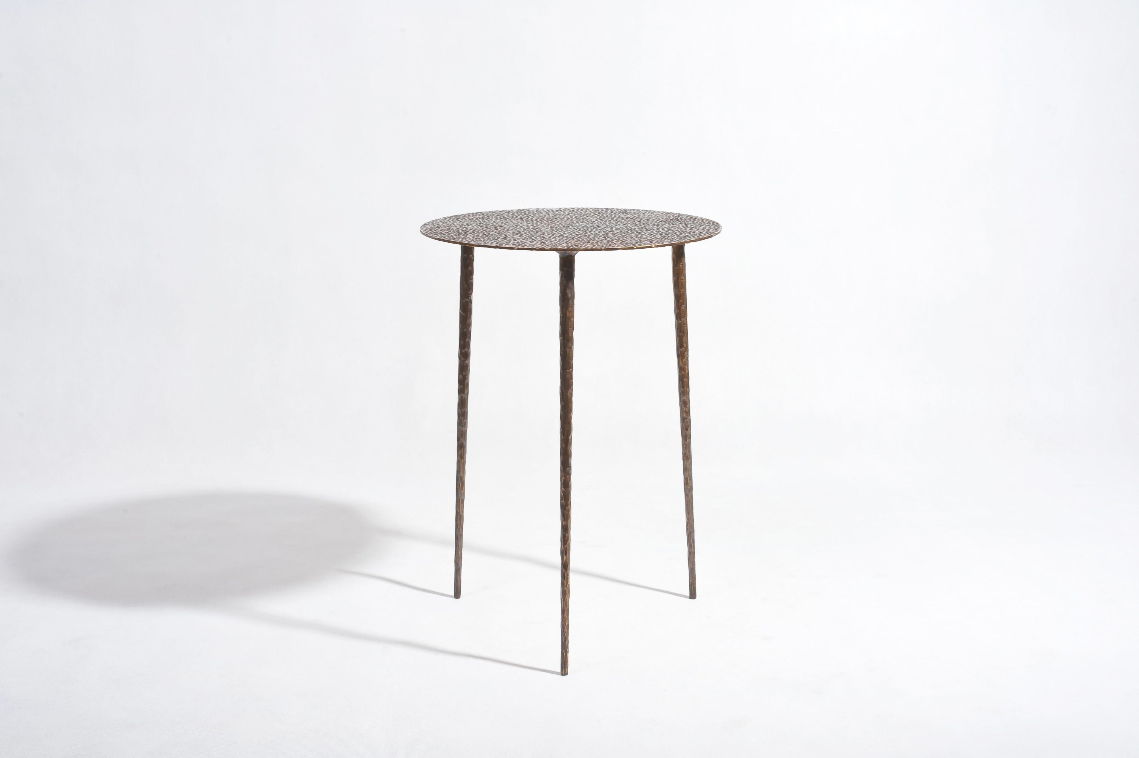 https://a.1stdibscdn.com/brass-side-table-signed-by-lukasz-friedrich-for-sale-picture-2/f_12192/f_328079921676562390995/DSC_6488_master.JPG
