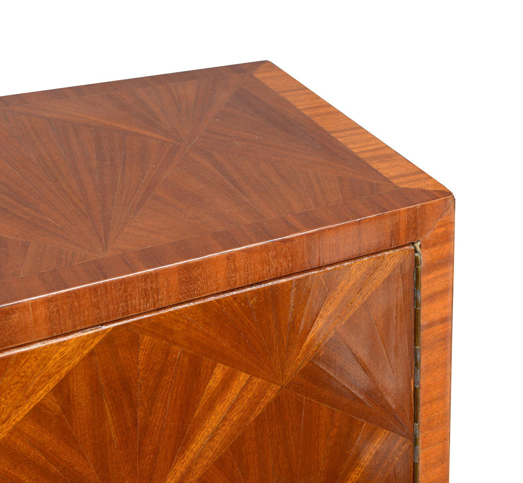 https://a.1stdibscdn.com/vintage-parquetry-cabinet-in-the-jean-michel-frank-manner-for-sale-picture-8/f_7988/f_299453521669697064920/DSC_6504b_master.jpg
