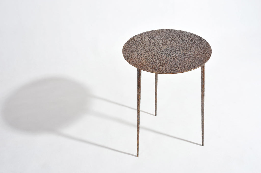 https://a.1stdibscdn.com/brass-side-table-signed-by-lukasz-friedrich-for-sale-picture-4/f_12192/f_328079921676562392701/DSC_6540_master.JPG